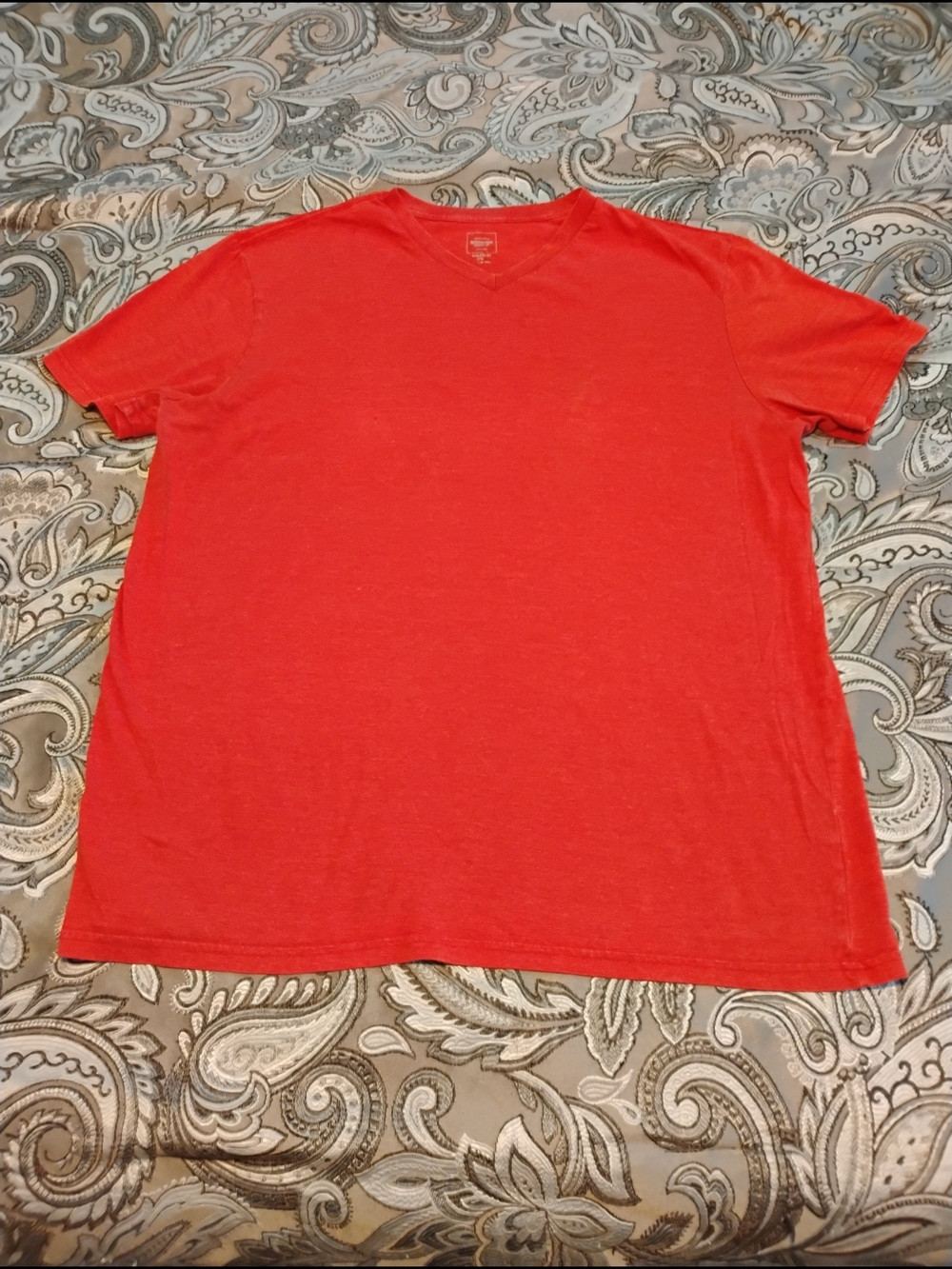 Mossimo Supply Co.Mens V-Neck Size Xl
